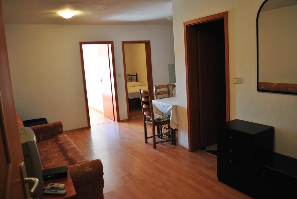 Guesthouse Promenade Медулин Стая снимка