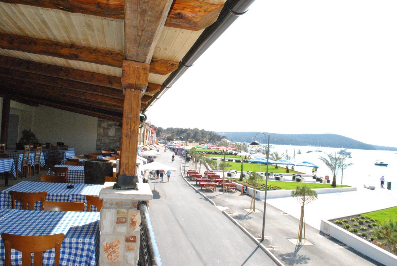 Guesthouse Promenade Медулин Екстериор снимка