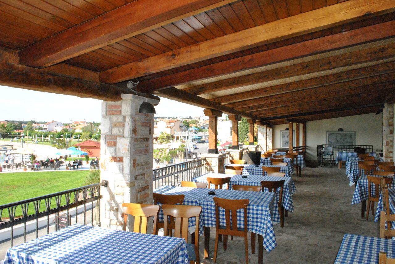 Guesthouse Promenade Медулин Екстериор снимка
