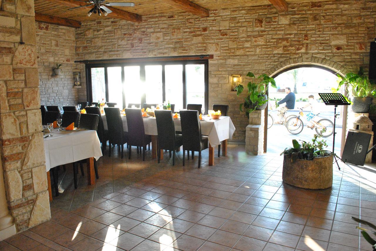 Guesthouse Promenade Медулин Екстериор снимка